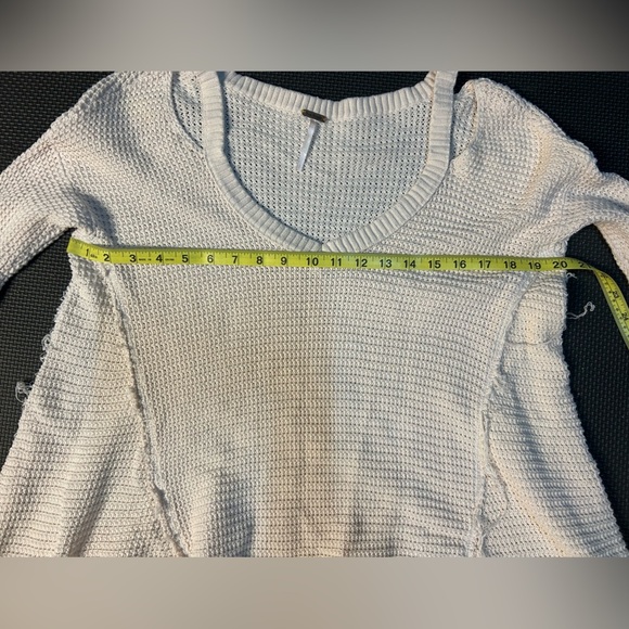 Free People Sunrise Cold Shoulder Sweater Cream Small - Picture 6 of 6